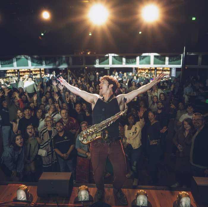 Nik Parr & The Selfless Lovers at  Heber Market On Main