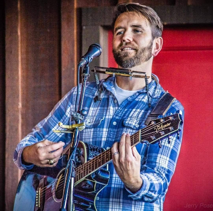LIVE MUSIC: Kevin Kelley