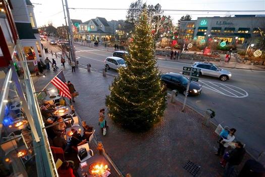 Freeport Maine Christmas 2022 Visit Freeport's Sparkle Celebration Forecaster Local Events