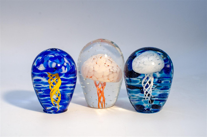 It's hot so Jelly...Jellyfish! It's beach time so create jellyfish pws!