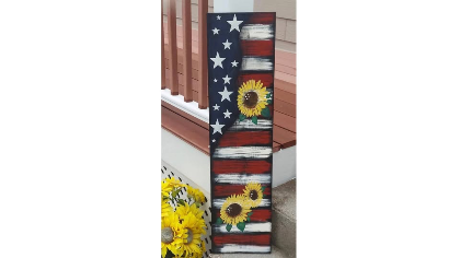 Patriotic Porch Leaner
