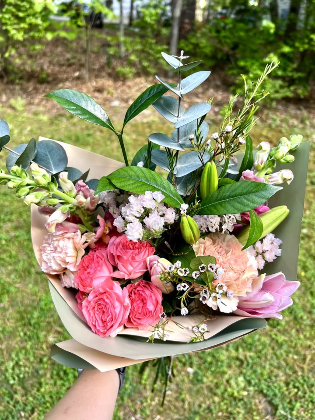 Mother's Day Bouquet and Card Making