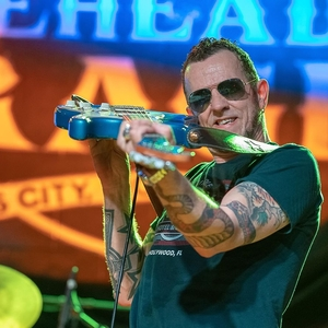 Gary Hoey