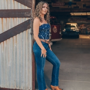 Lissa Dee