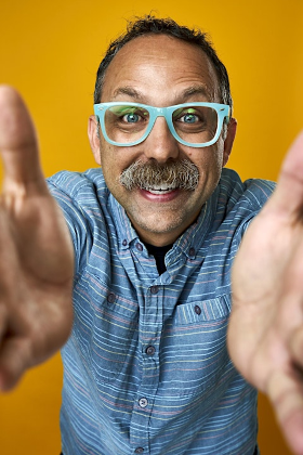 The Idiot Box Presents Grant Lyon