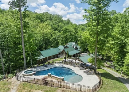 Mac & Cheese Productions Comfy Club Getaway