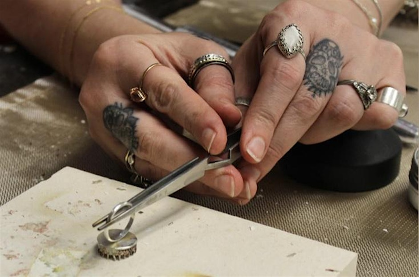 Sip & Solder Workshop DIY Pendant Building