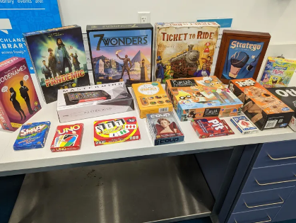 Play Freely: Board Game & Puzzle Night