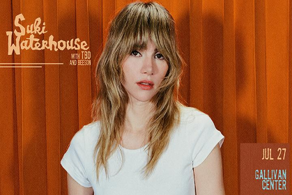 Suki Waterhouse