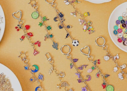 Keychain Charm Bar
