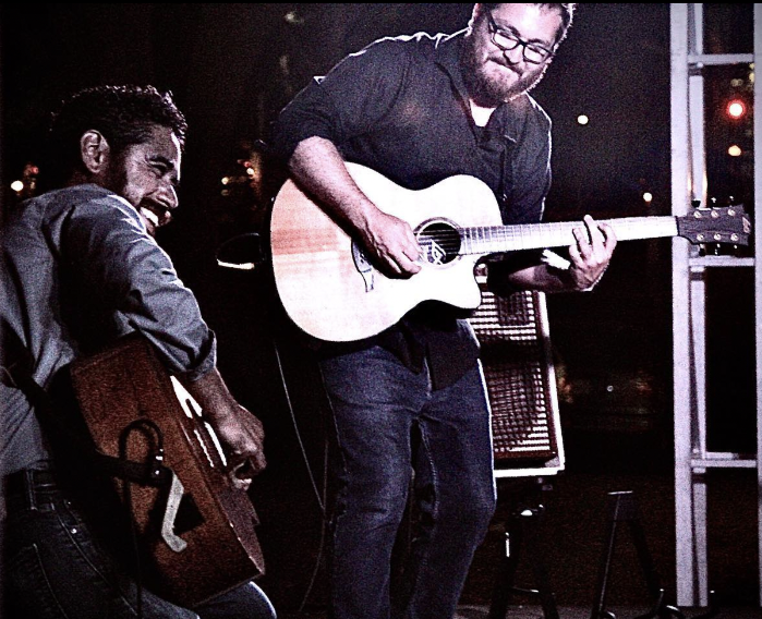 Live Music: Kenny TayloR