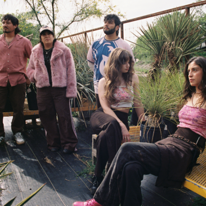 Free Concert: lluvii