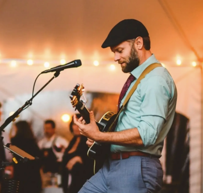 LIVE MUSIC: Matt Waller