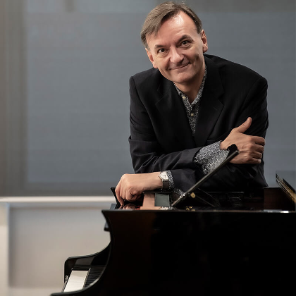 Sir Stephen Hough in Recital