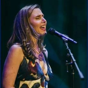 Carrie Marshall | Southern Shade of Blue