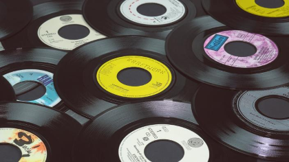 Vinyl Market at Dirtbag