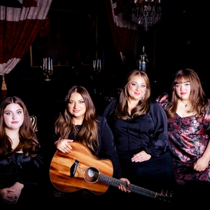 Kelly Crabb & The Bowling Sisters