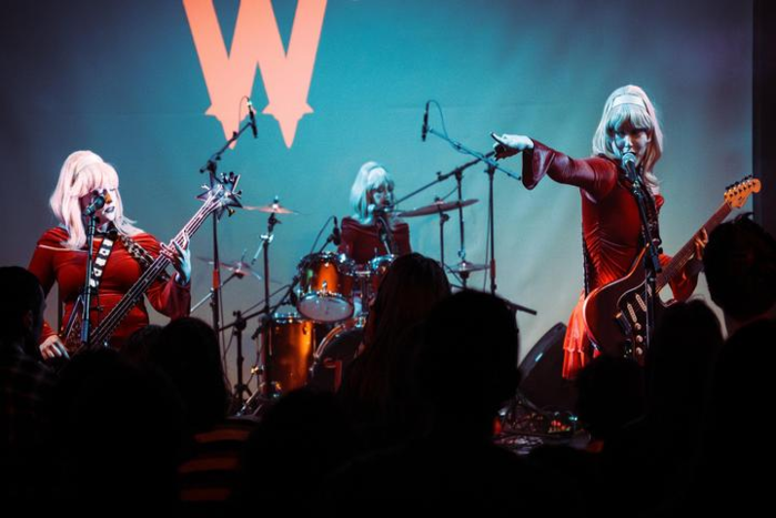 WILLÖH, The Soakers, Debasers, Molotovin @ Urban Lounge