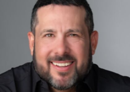 Steve Treviño