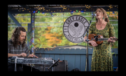 PATIO SHOW: Sunnyside of the Mountain