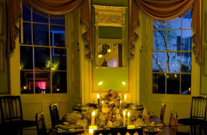 Holiday Candlelight Tours at the Nathaniel Russell House