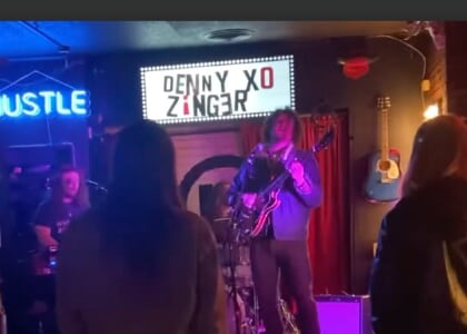 Denny Zinger // Glue Sniffin Squish Heads // Die Spinns