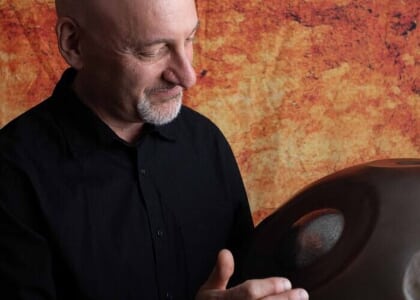 Music in the Café: Bobby Frank