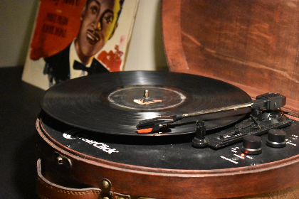 A Vinyl Night for Dad at Flor Fina