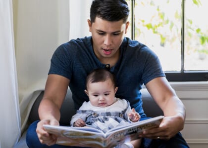 Bilingual Baby | Bebé bilingüe