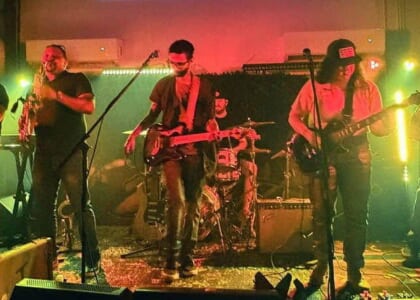 The Headtones