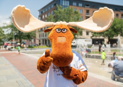 Free Ice Cream - Moose Tracks 10,000 Scoop Challenge
