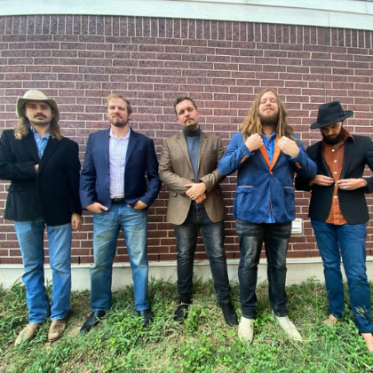 Free Concert: The Lonely Hearts Club
