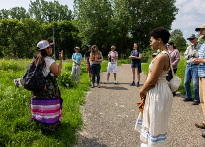 Dakota Plant Walk with Tanaǧidaŋ To Wiŋ