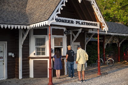 Boeing Boeing at Pioneer Playhouse