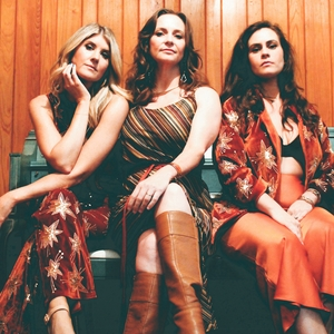 Molly Thomas & The Krickets