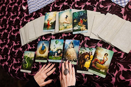 The Village Witch's Tarot Circle: Tarot Essentials