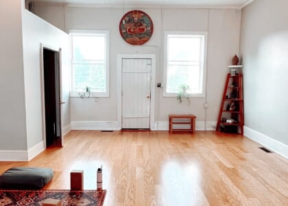 $10 Community Pop-up: Bright Shadow Yoga