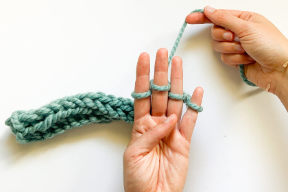 Finger Knitting. Ages 5-9