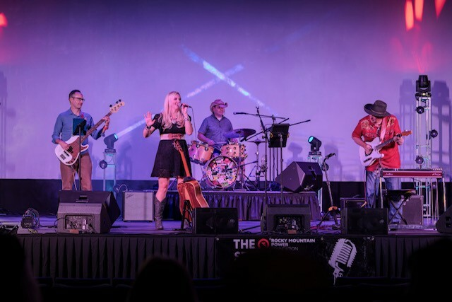 Andrea Sharp and Timeless Country (Free Sunday Night Concert Series)