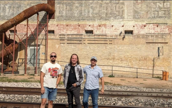 Live Music: Midnight Ride